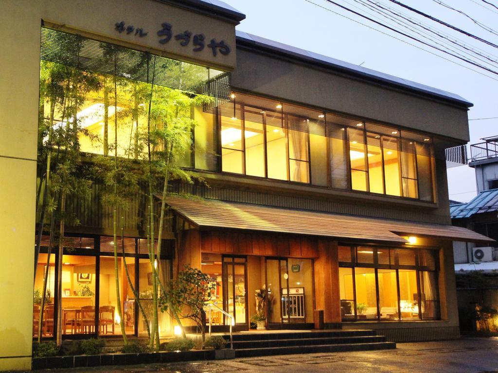 ホテルうづらや 千曲市 エクステリア 写真