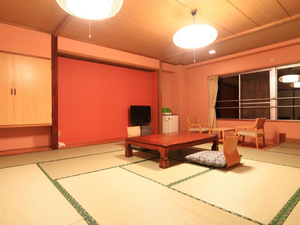 ホテルうづらや 千曲市 エクステリア 写真